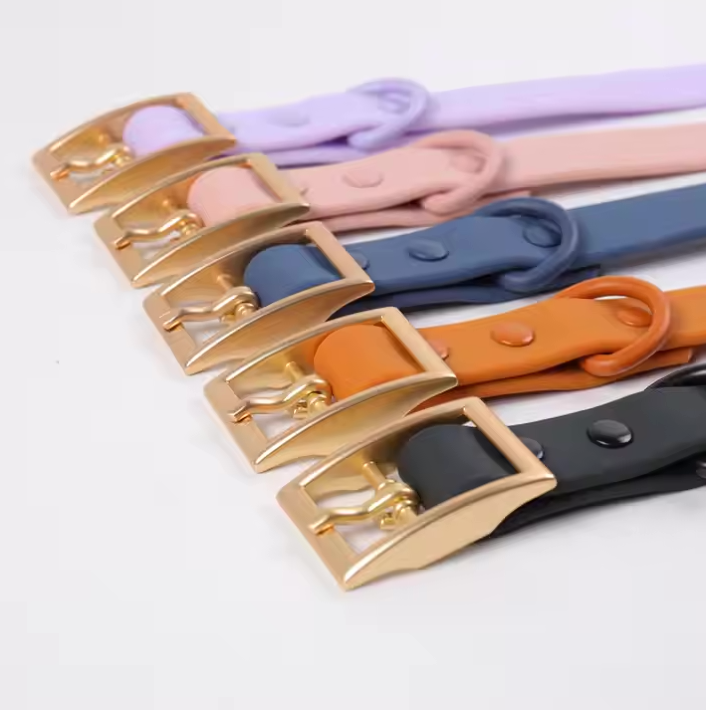 Wasserdichtes & strapazierfähiges Silikon-Hundehalsband – Robust, stilvoll & in vielen Farben erhältlich